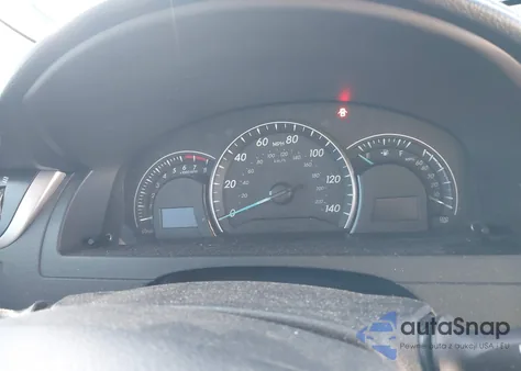 2013 Toyota Camry Le z USA, uszkodzony, nr VIN 4T4BF1FK9DR275551